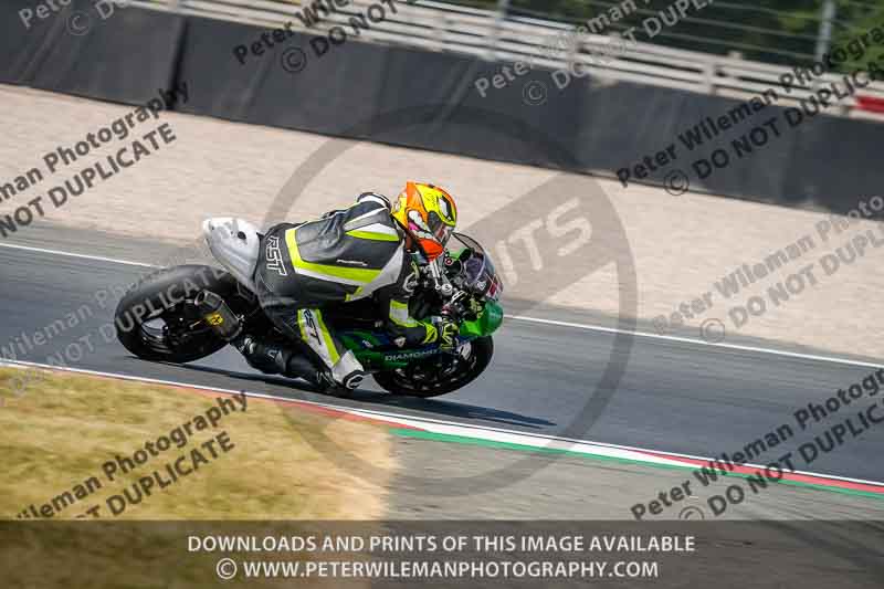 donington no limits trackday;donington park photographs;donington trackday photographs;no limits trackdays;peter wileman photography;trackday digital images;trackday photos